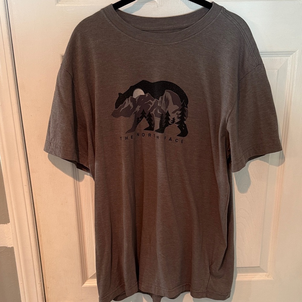The North Face Charcoal Grey Large Men's Short Sleeve Tee